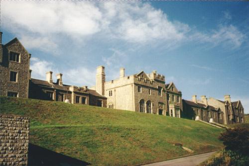 dover7.jpg (27410 bytes)